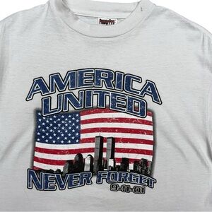Vintage 9/11 Tribute T-Shirt Size Large America United Never Forget, Patriotic